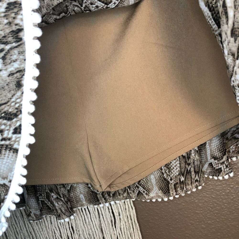 en saison python print brown skirt (small) NWT - image 6